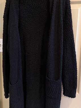 Cozy Black Textured Open Cardigan with Pockets